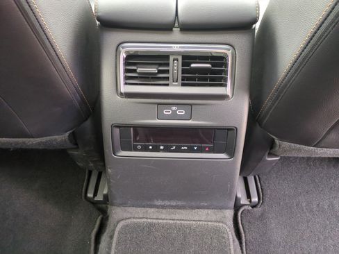 Certified 2024 MAZDA CX-90 Plug-In Hybrid w/ Preferred image 30