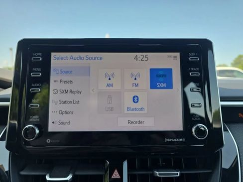 Used 2021 Toyota Corolla SE FWD image 25