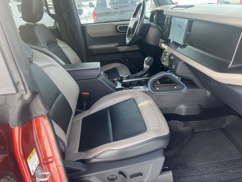 Used 2022 Ford Bronco Wildtrak image 33