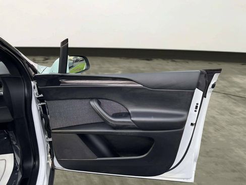 Used 2022 Tesla Model X AWD/4WD image 24