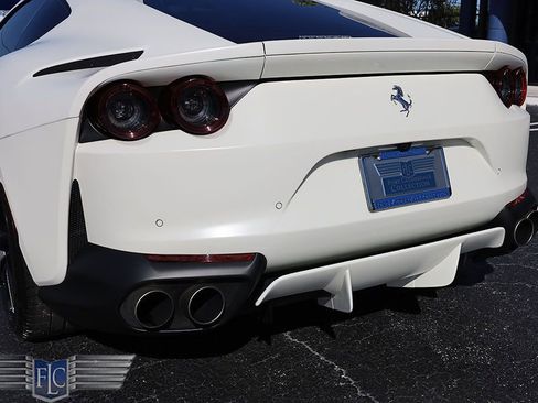 Used 2020 Ferrari 812 Superfast image 13