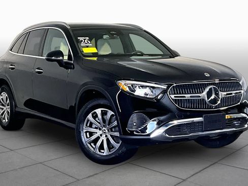 Used 2026 Mercedes-Benz GLC 300 4MATIC image 3