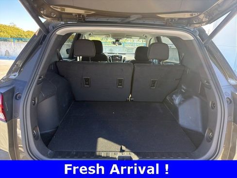 Used 2023 Chevrolet Equinox LT image 14