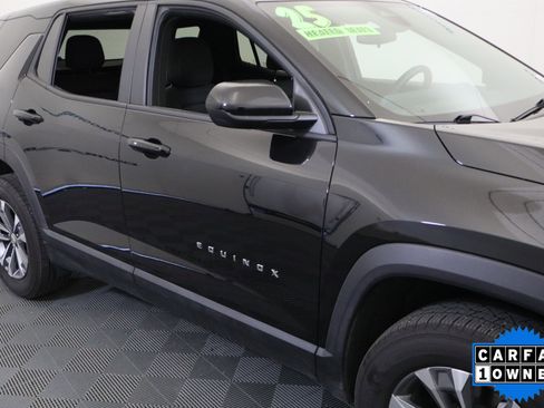 Used 2025 Chevrolet Equinox LT FWD image 4