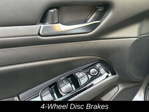 Used 2023 Nissan Altima 2.5 SV image 14