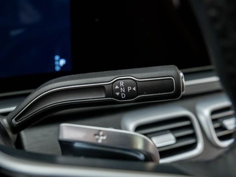 Used 2024 Mercedes-Benz GLE 450 4MATIC image 25