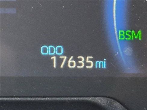 Used 2025 Toyota RAV4 XLE w/ Convenience Package AWD/4WD image 11