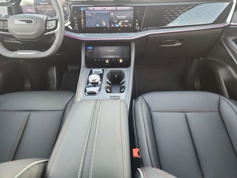 New 2025 Jeep Wagoneer S Limited image 21