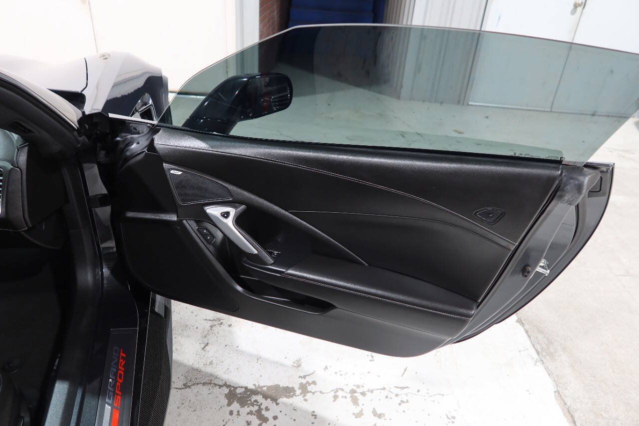 Used 2017 Chevrolet Corvette Grand Sport RWD image 14