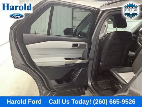 Used 2023 Ford Explorer XLT w/ Equipment Group 202A AWD/4WD image 13