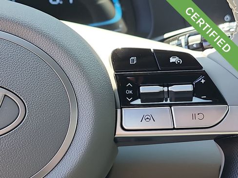 Used 2025 Hyundai Elantra Sport FWD image 27