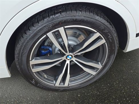 Used 2022 BMW X7 xDrive40i w/ M Sport Package image 36