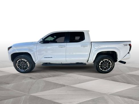 Used 2024 Toyota Tacoma TRD Sport RWD image 5