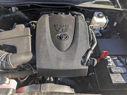 Used 2023 Toyota Tacoma TRD Off-Road image 21