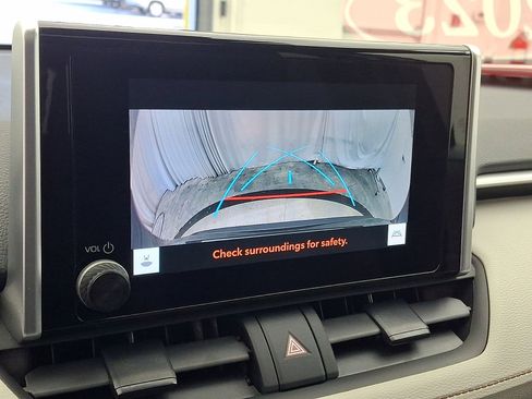 Used 2023 Toyota RAV4 XLE image 15