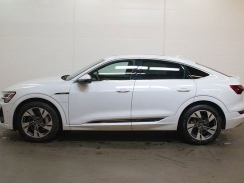 Used 2023 Audi e-tron Premium Plus w/ Premium Plus Package AWD/4WD image 7