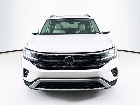 Used 2021 Volkswagen Atlas SE w/ Panoramic Sunroof Package FWD image 2