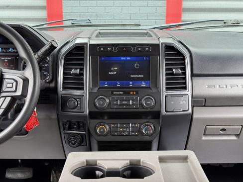 Used 2022 Ford F450 XLT w/ XLT Value Package image 24