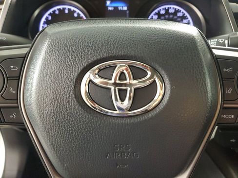 Used 2021 Toyota Camry SE FWD image 20