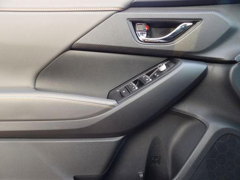 New 2026 Subaru Crosstrek 2.5i Limited w/ Crosstrek Mirror Package AWD/4WD image 9