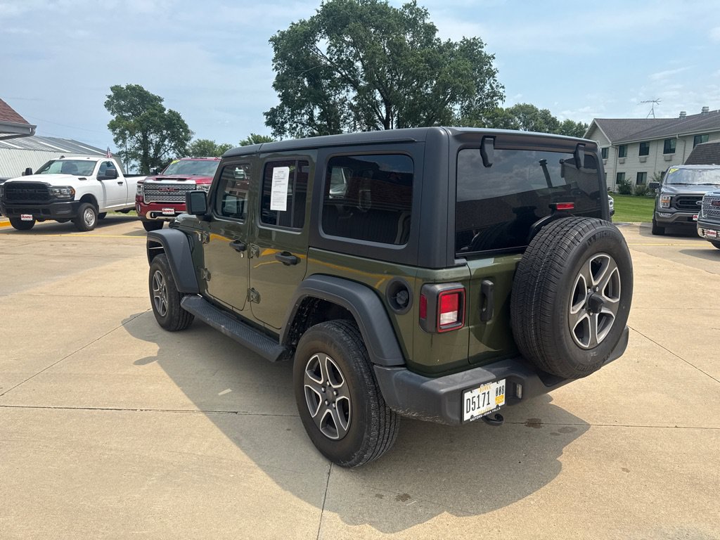 Used 2021 Jeep Wrangler Unlimited Sport AWD/4WD image 3
