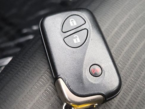 Used 2012 Lexus CT 200h Premium FWD image 32