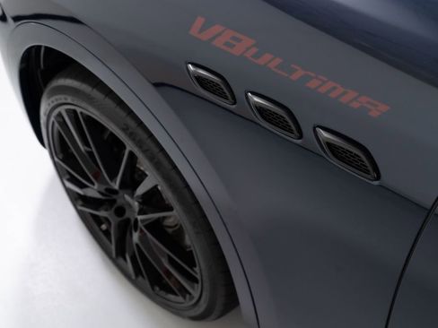 Used 2024 Maserati Levante Trofeo image 43