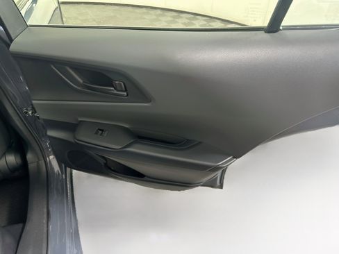 Used 2024 Toyota Prius LE FWD image 29