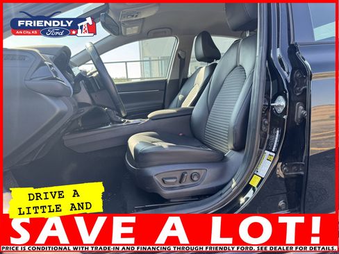 Used 2024 Toyota Camry SE w/ Convenience Package image 11