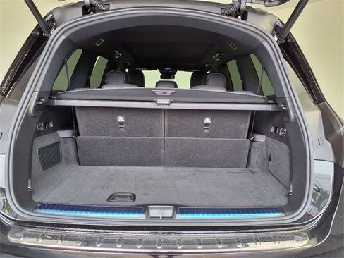 Used 2025 Mercedes-Benz GLS 450 4MATIC image 13