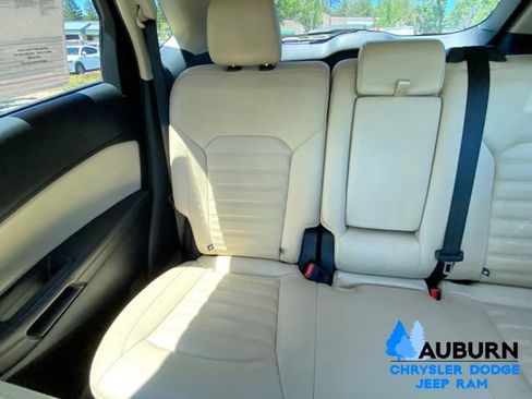 Used 2021 Ford Edge SEL w/ Convenience Package AWD/4WD image 13
