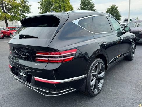 Certified 2026 Genesis GV80 2.5T Prestige AWD/4WD image 3