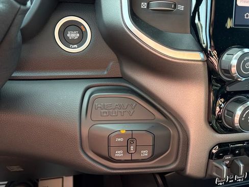 New 2026 RAM 2500 Big Horn AWD/4WD image 19