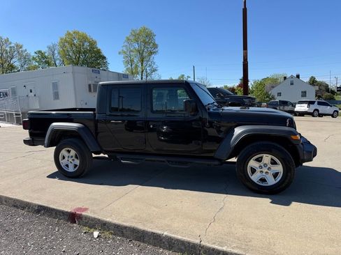 Used 2020 Jeep Gladiator Sport w/ Quick Order Package 24S AWD/4WD image 5