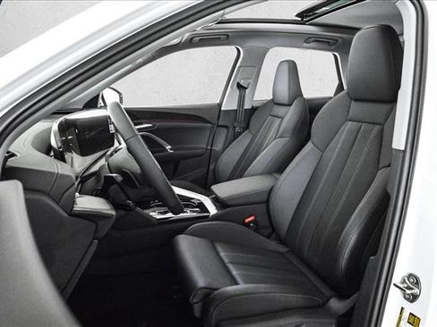 New 2025 Audi Q5 Premium Plus image 17