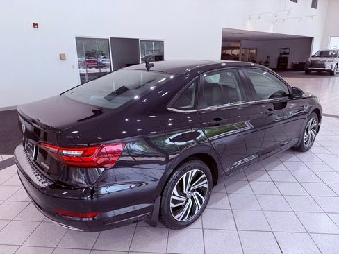 Used 2021 Volkswagen Jetta SEL Premium FWD image 14