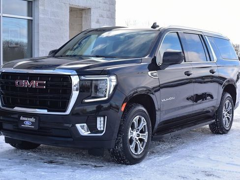 Used 2021 GMC Yukon XL SLE image 9