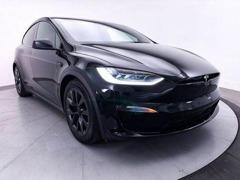 Used 2022 Tesla Model X AWD/4WD image 11