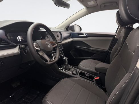 Used 2024 Volkswagen Taos SE AWD/4WD image 10