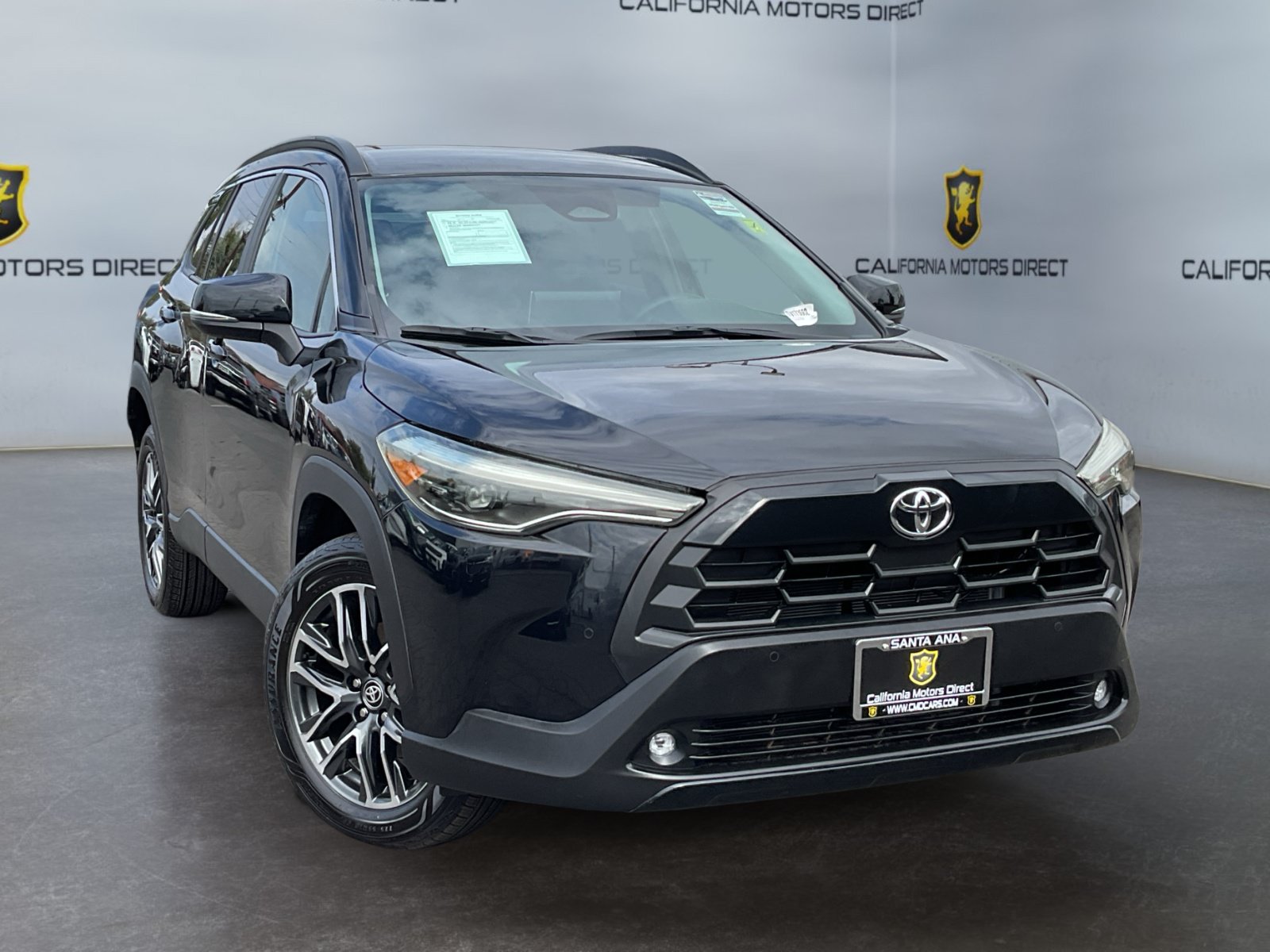 Used 2026 Toyota Corolla Cross XLE AWD/4WD image 3