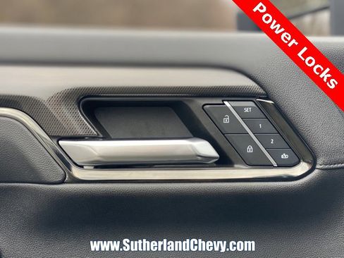 Used 2024 GMC Sierra 2500 AT4 w/ Technology Package image 22