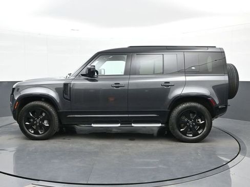 Used 2023 Land Rover Defender 110 X-Dynamic SE AWD/4WD image 5