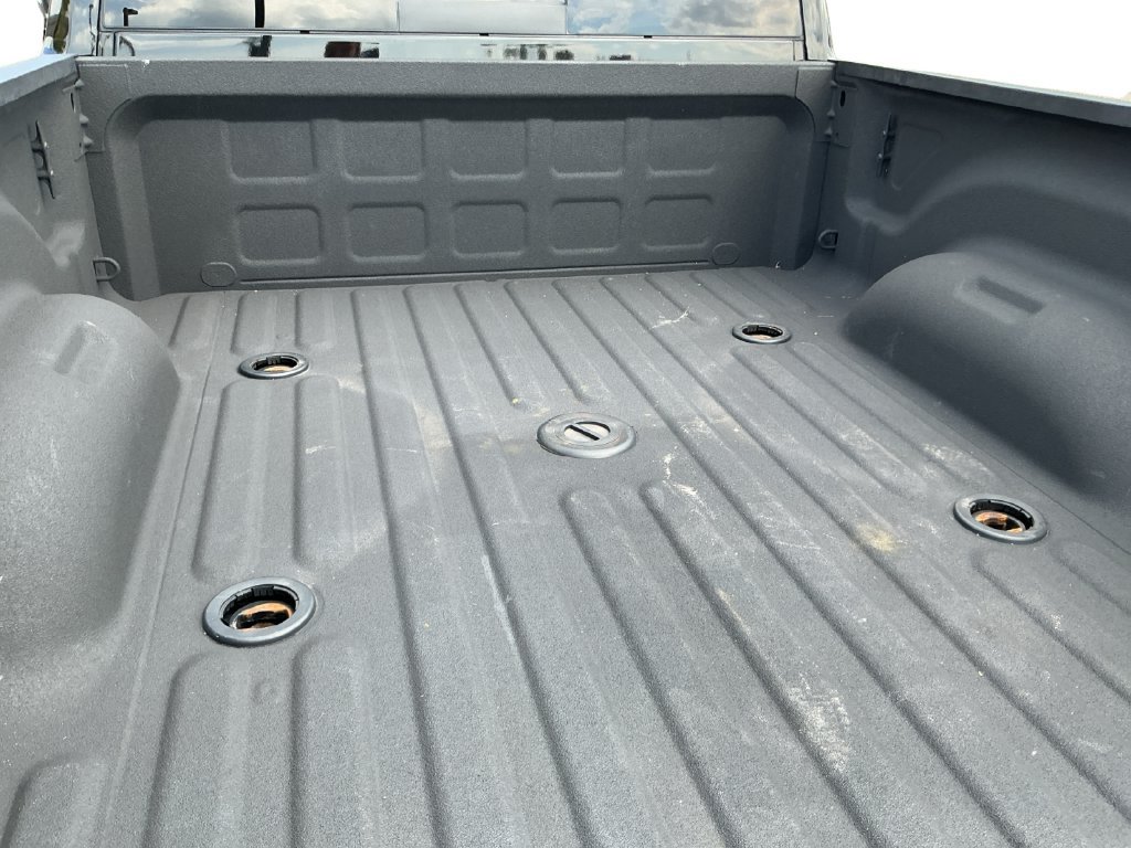Used 2025 RAM 2500 Big Horn AWD/4WD image 10