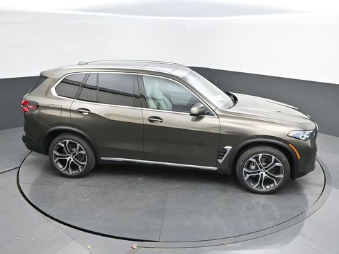 New 2026 BMW X5 sDrive40i image 45