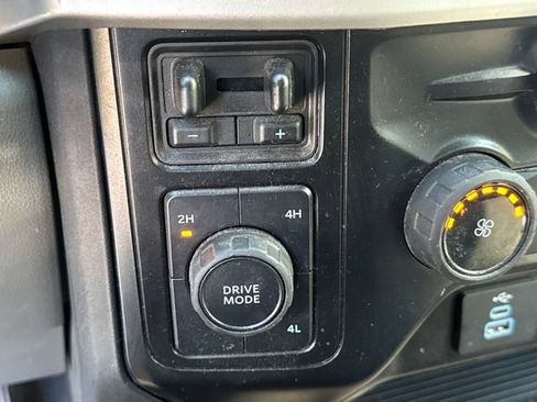 Used 2025 Ford F250 XLT AWD/4WD image 28