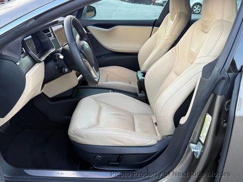Used 2016 Tesla Model S 90D image 9