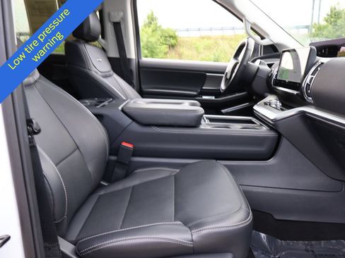 Certified 2025 Ford Expedition Max Platinum AWD/4WD image 10