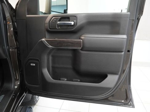 Used 2020 Chevrolet Silverado 2500 LTZ AWD/4WD image 25
