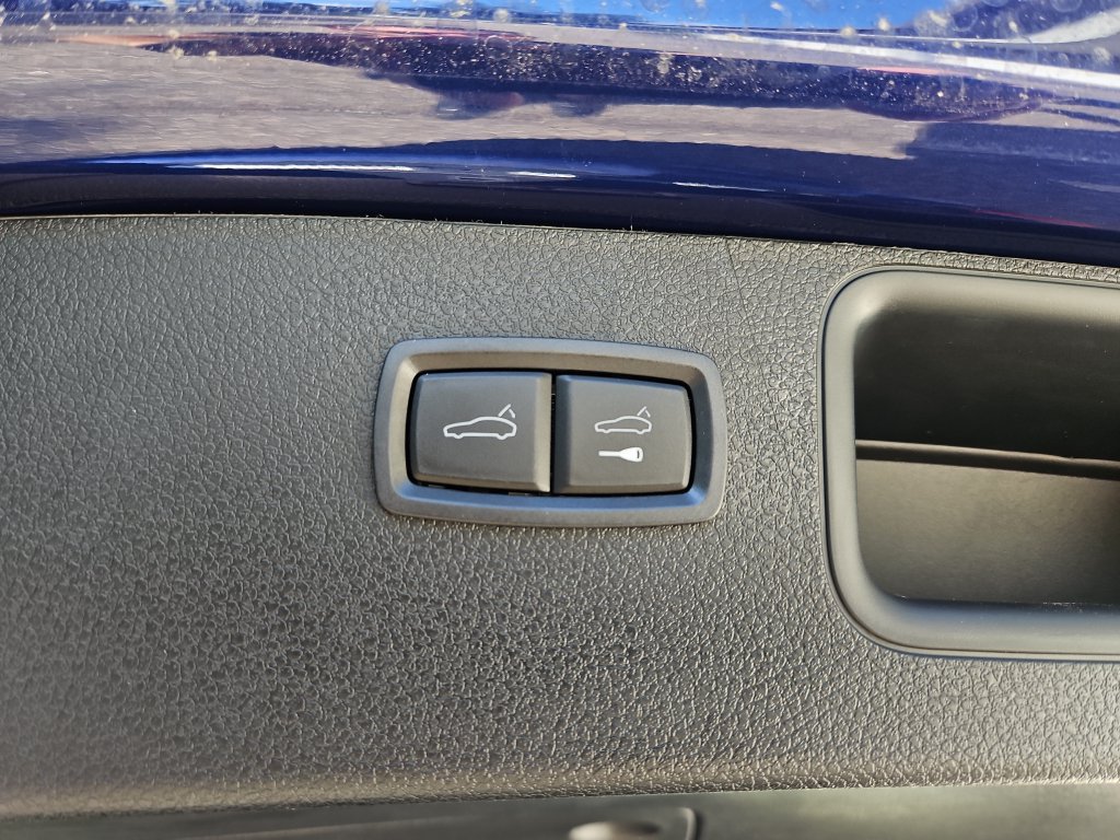 Certified 2026 Porsche Macan AWD/4WD image 26