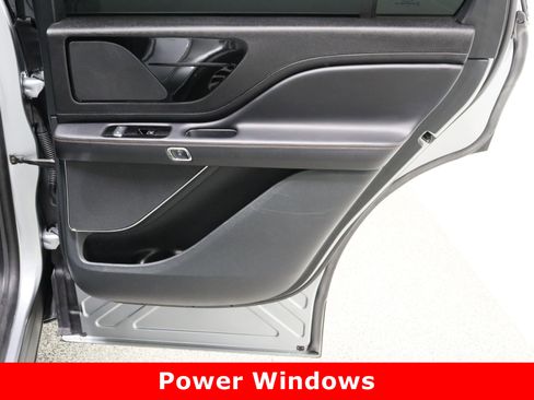 Used 2024 Lincoln Aviator 2WD w/ Premium Package image 38